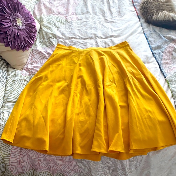 Modcloth Dresses & Skirts - Women's Flowy Yellow Skater Skirt